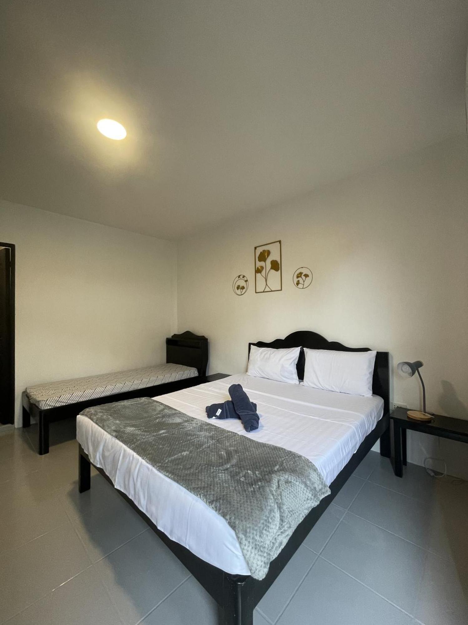 Hotel Sisters Inn Moalboal Bagian luar foto