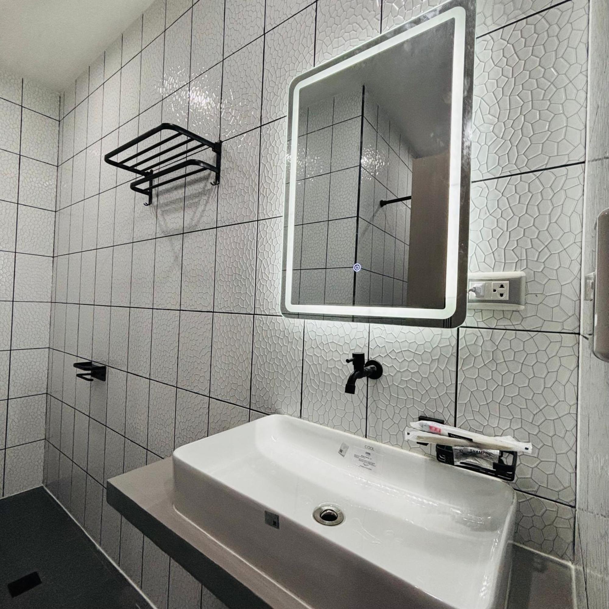 Hotel Sisters Inn Moalboal Bagian luar foto