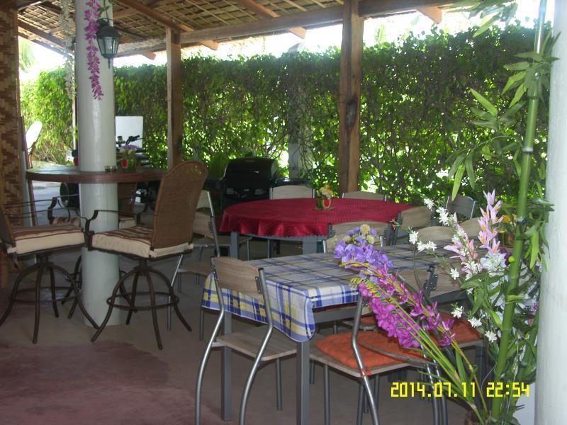 Hotel Sisters Inn Moalboal Bagian luar foto