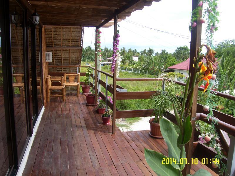 Hotel Sisters Inn Moalboal Bagian luar foto