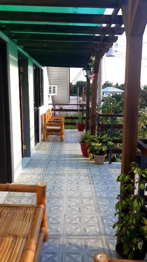 Hotel Sisters Inn Moalboal Bagian luar foto